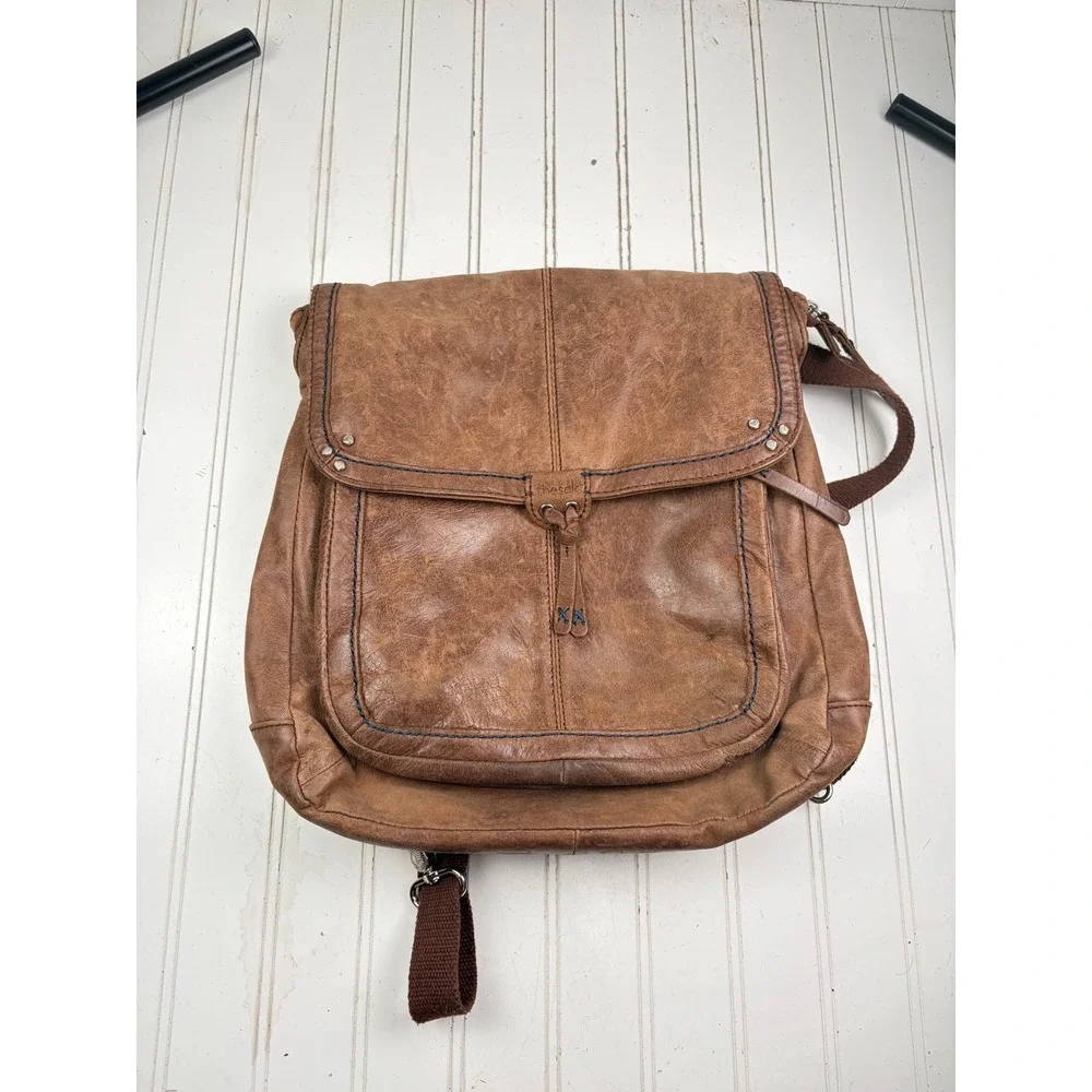The Sak Ventura Vintage Y2K Brown Distressed Leather Convertible Backpack Bag